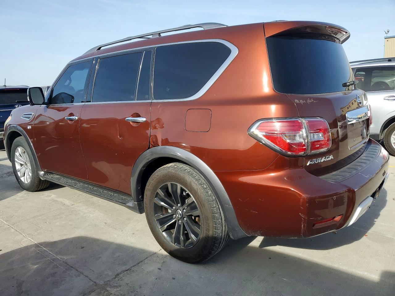 2017 Nissan Armada Platinum - Фото 2
