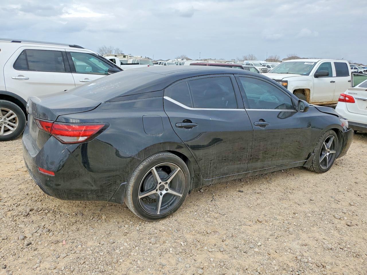 2021 Nissan Sentra S - Фото 3