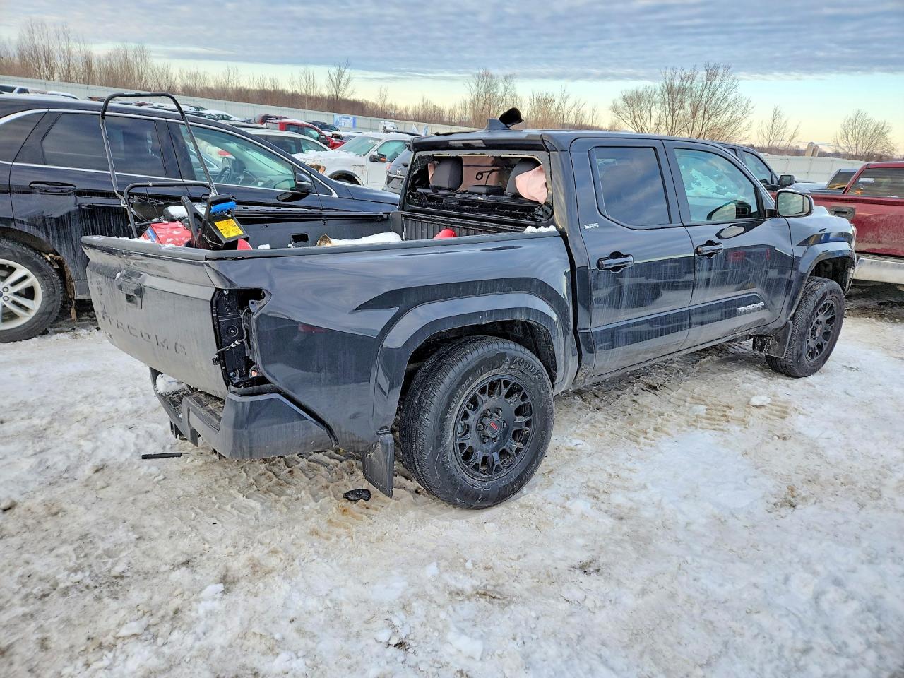2025 Toyota Tacoma Double Cab - Image 3