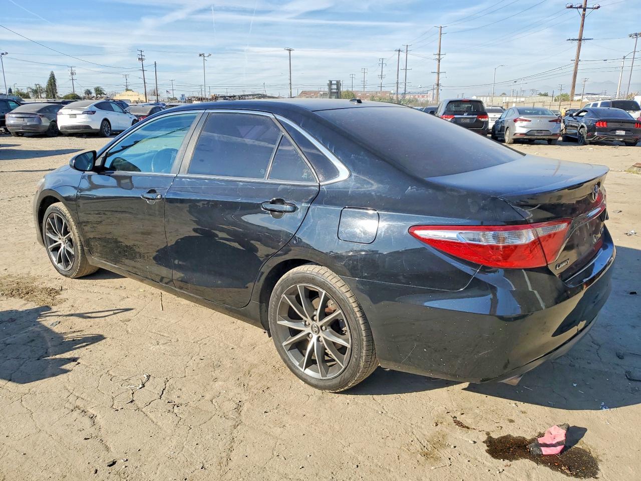 2017 Toyota Camry Xse V6 - Фото 2