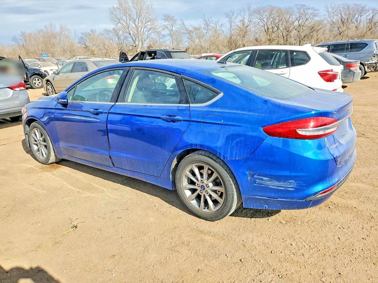 2017 Ford Fusion Se - Image 2