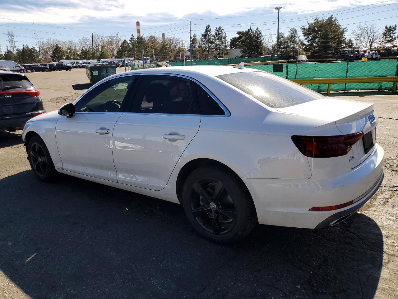 2019 Audi A4 Premium - Фото 2