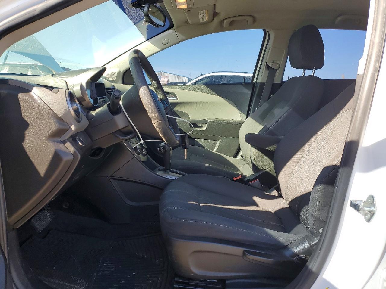 2015 Chevrolet Sonic Lt - Фото 7