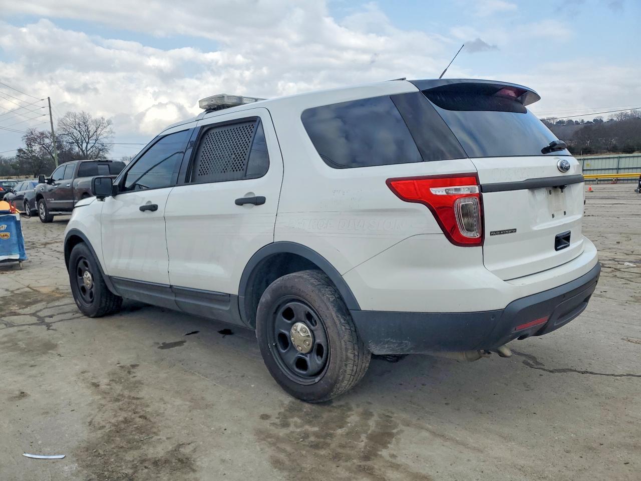 2014 Ford Explorer Police Interceptor - Image 2