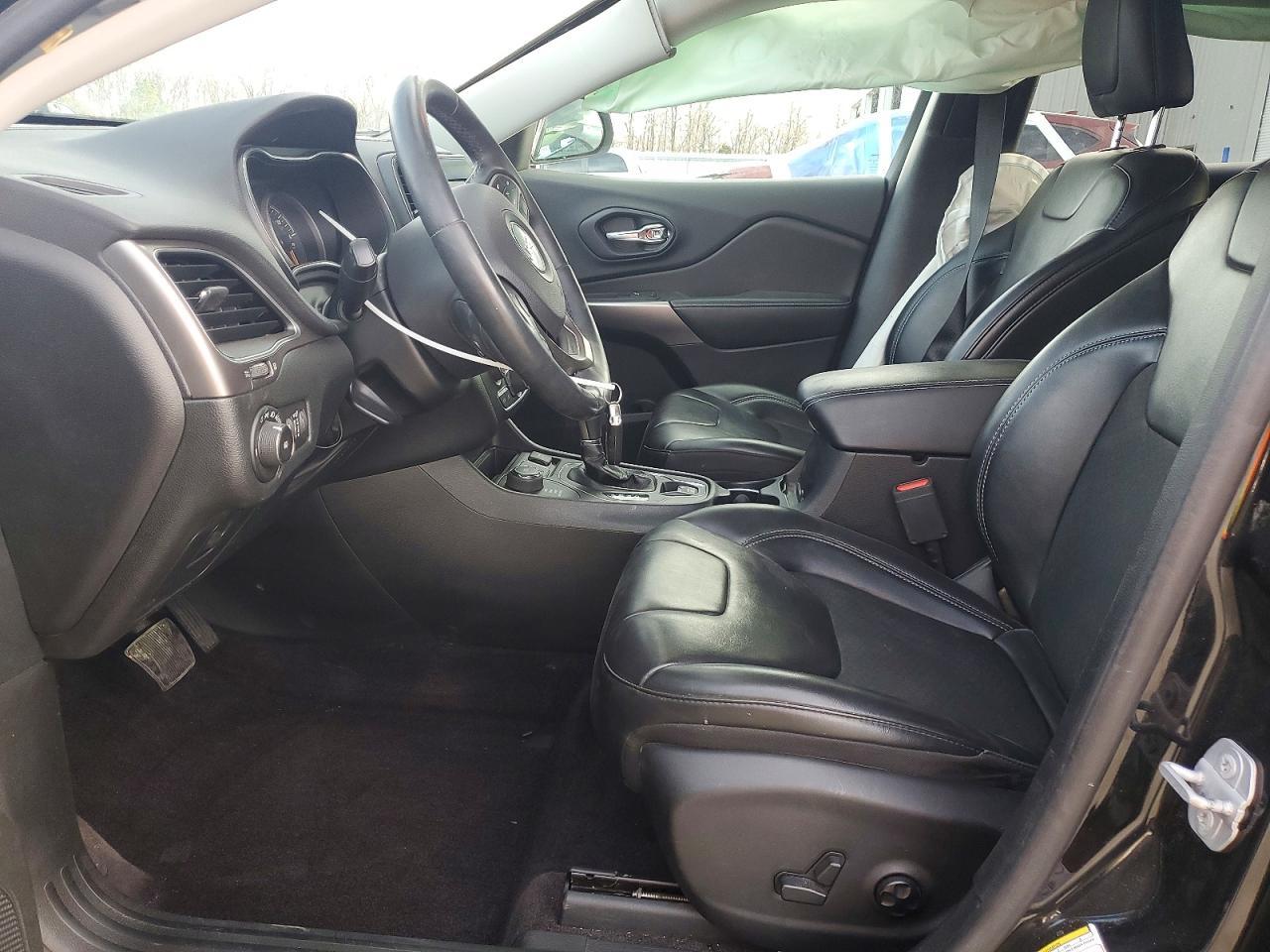 2019 Jeep Cherokee Latitude Plus - Фото 7