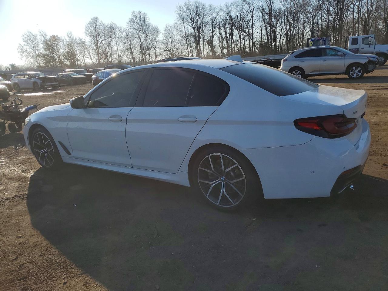 2021 BMW 530 Xi - Image 2