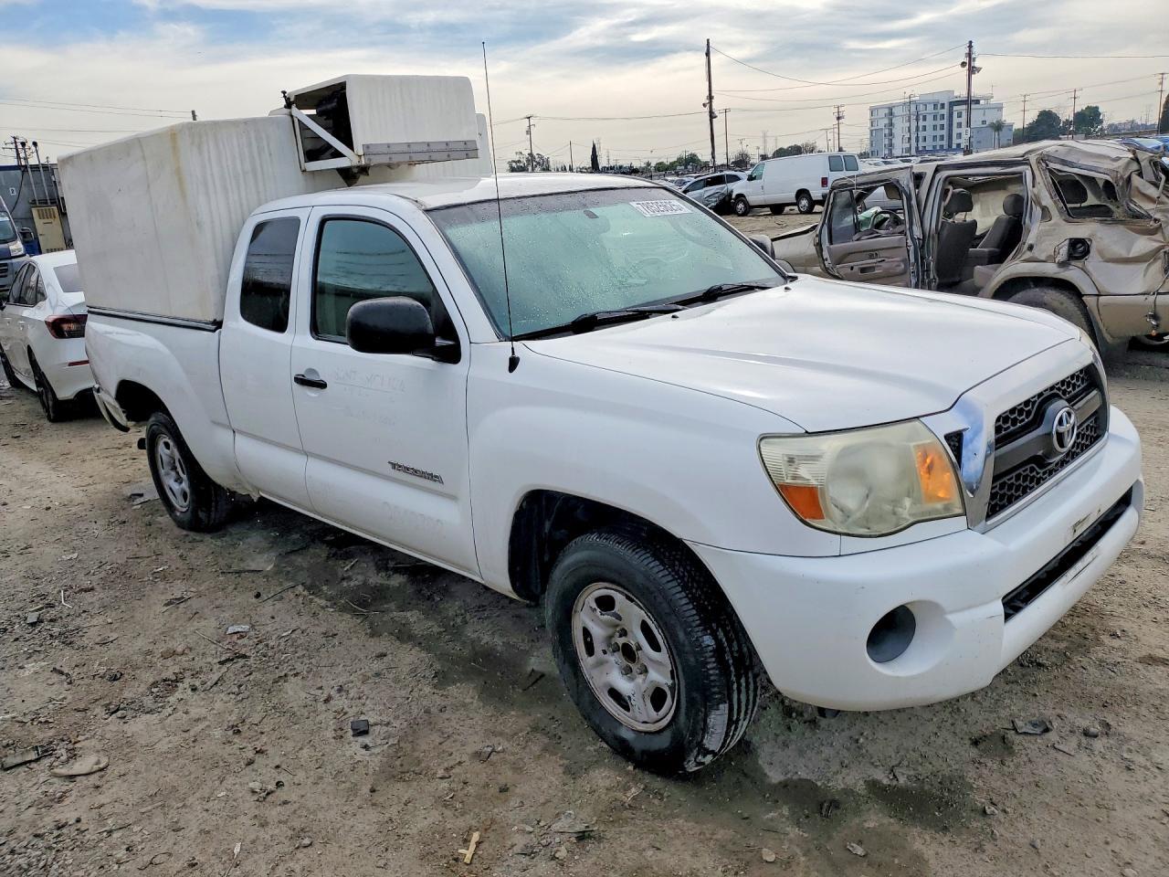 2011 Toyota Tacoma Utility / Service Truck - Фото 4