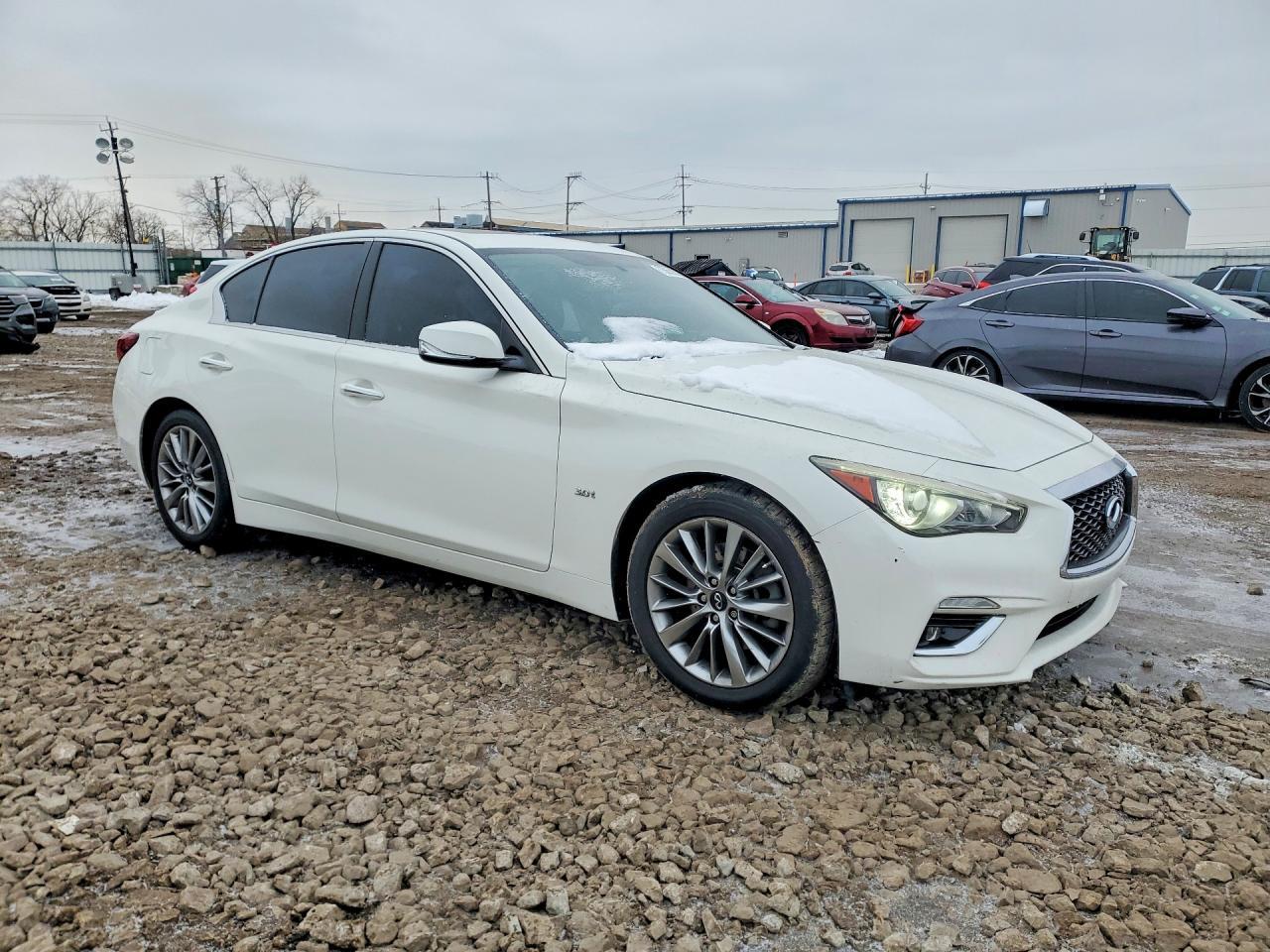 2018 Infiniti Q50 Luxe - Фото 4
