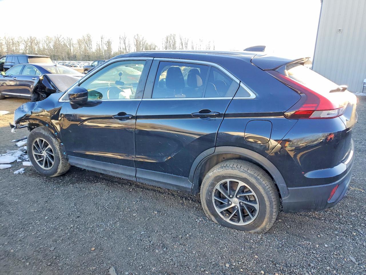 2023 Mitsubishi Eclipse Cross Es - Фото 2