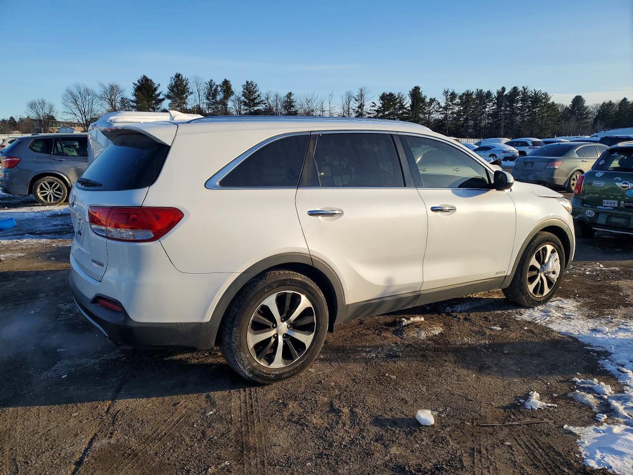 2016 Kia Sorento Ex - Image 3