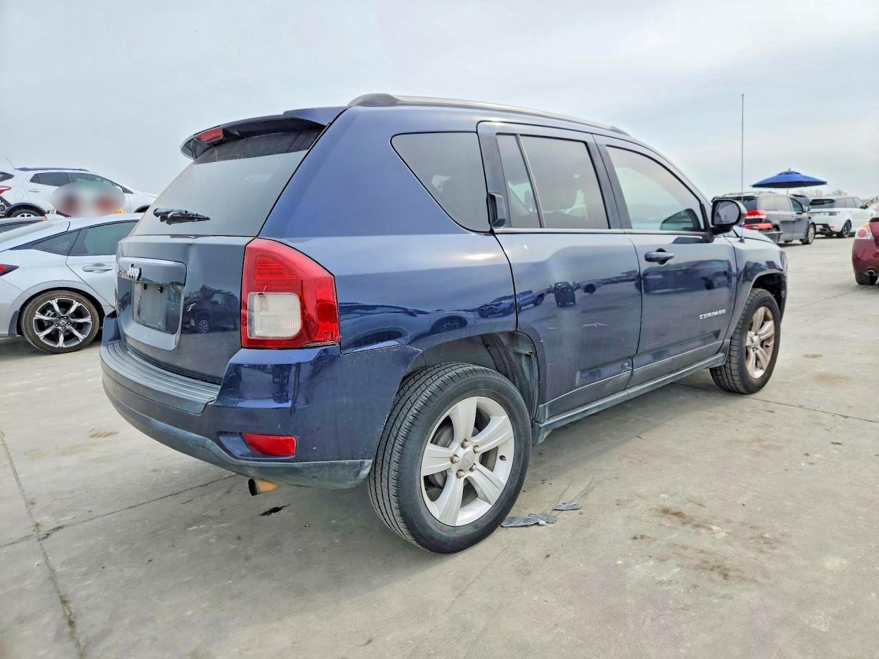 2015 Jeep Compass Sport - Фото 3