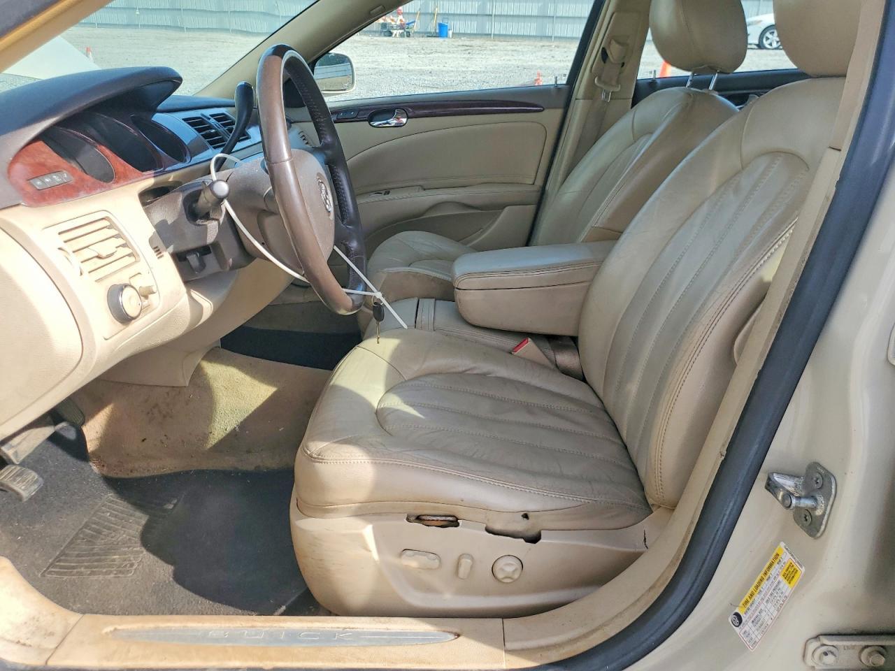2010 Buick Lucerne Cxl - Image 7