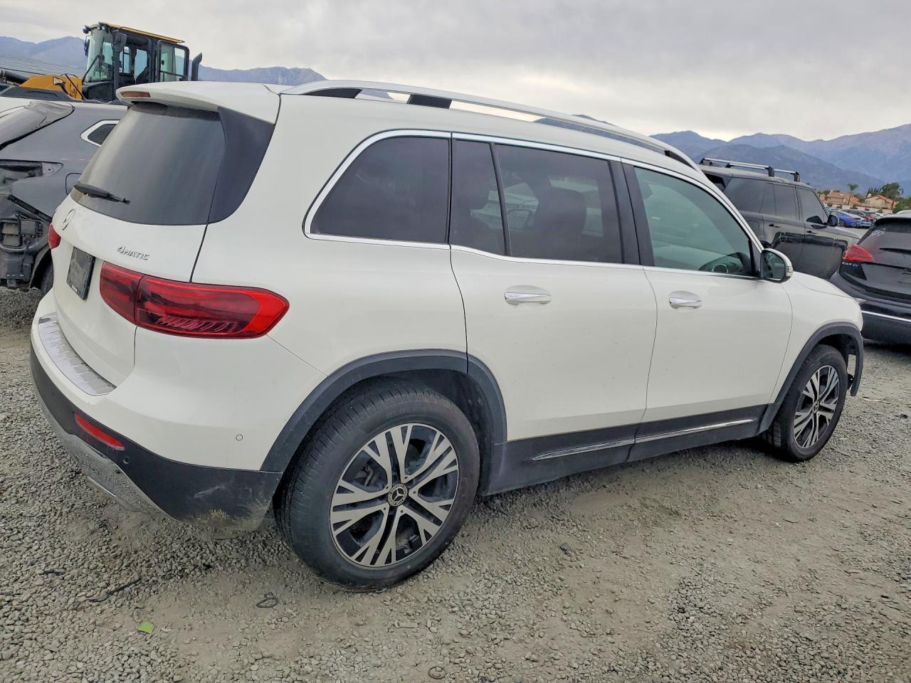 2024 Mercedes-Benz Glb 250 4Matic - Image 3