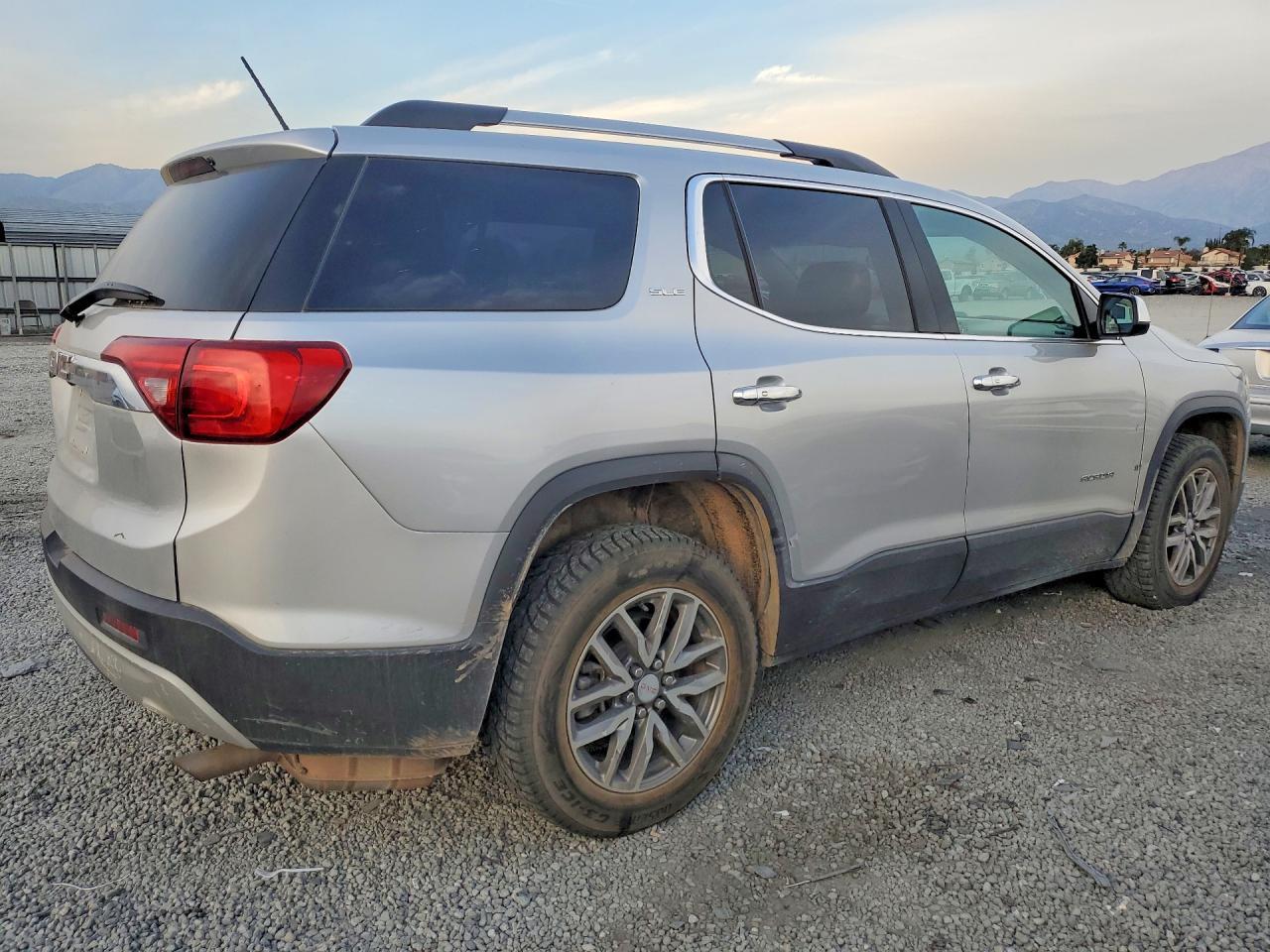 2019 GMC Acadia Sle - Фото 3