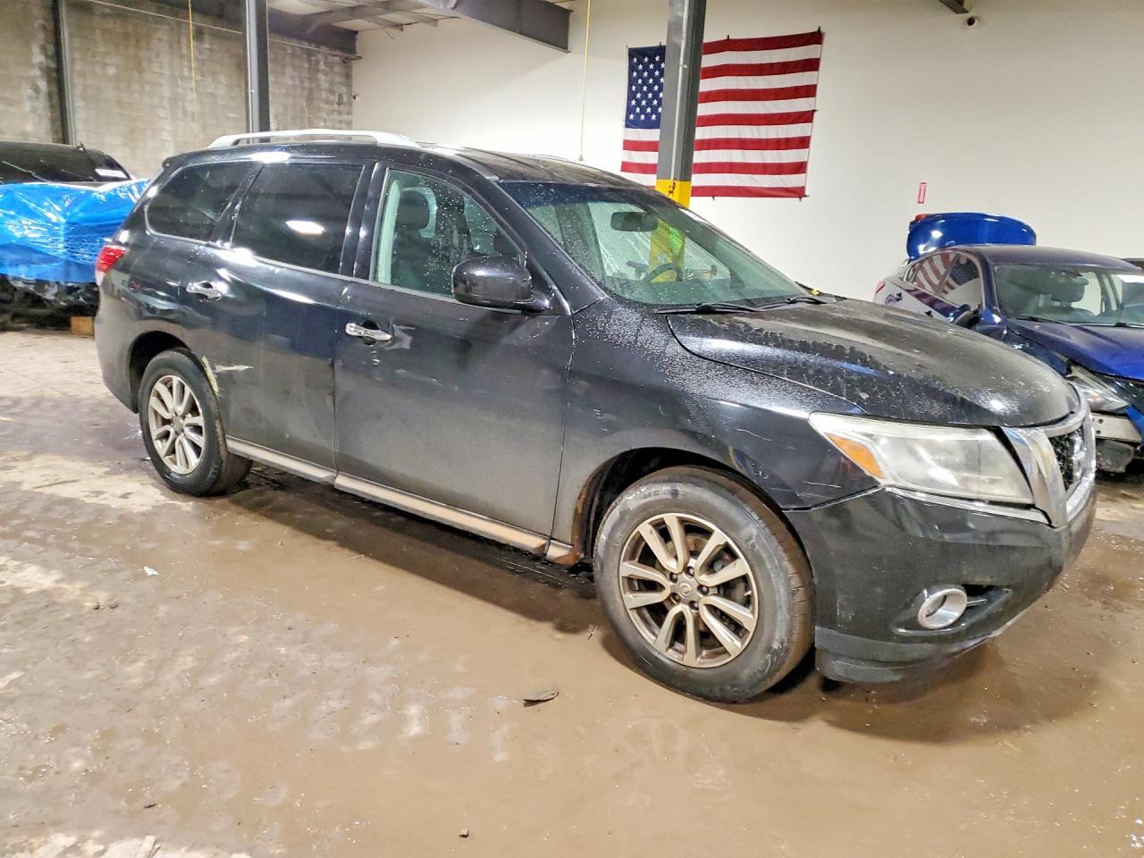 2016 Nissan Pathfinder S - Image 4