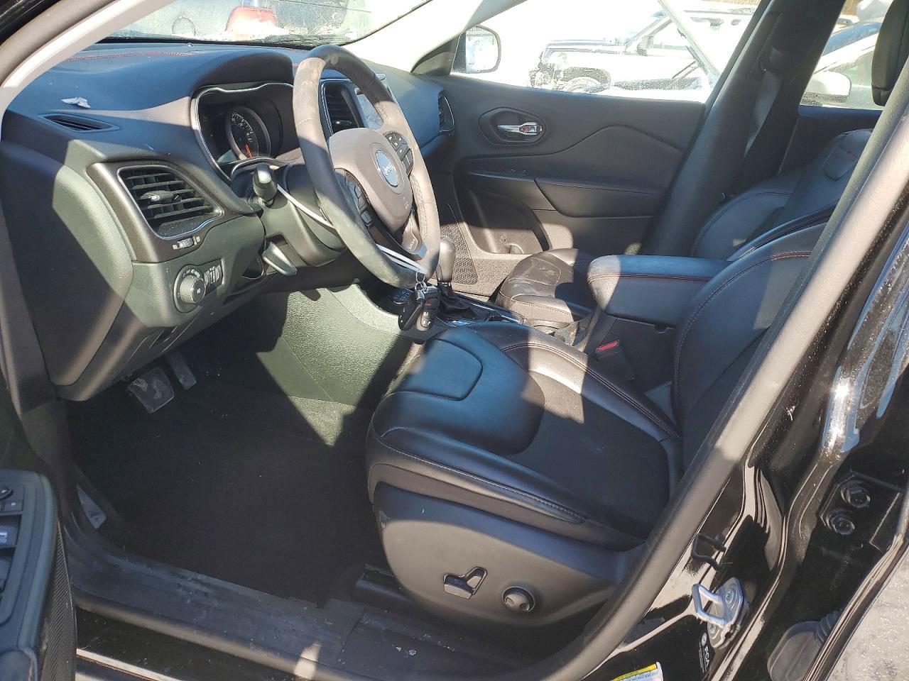 2022 Jeep Cherokee Trailhawk - Image 7