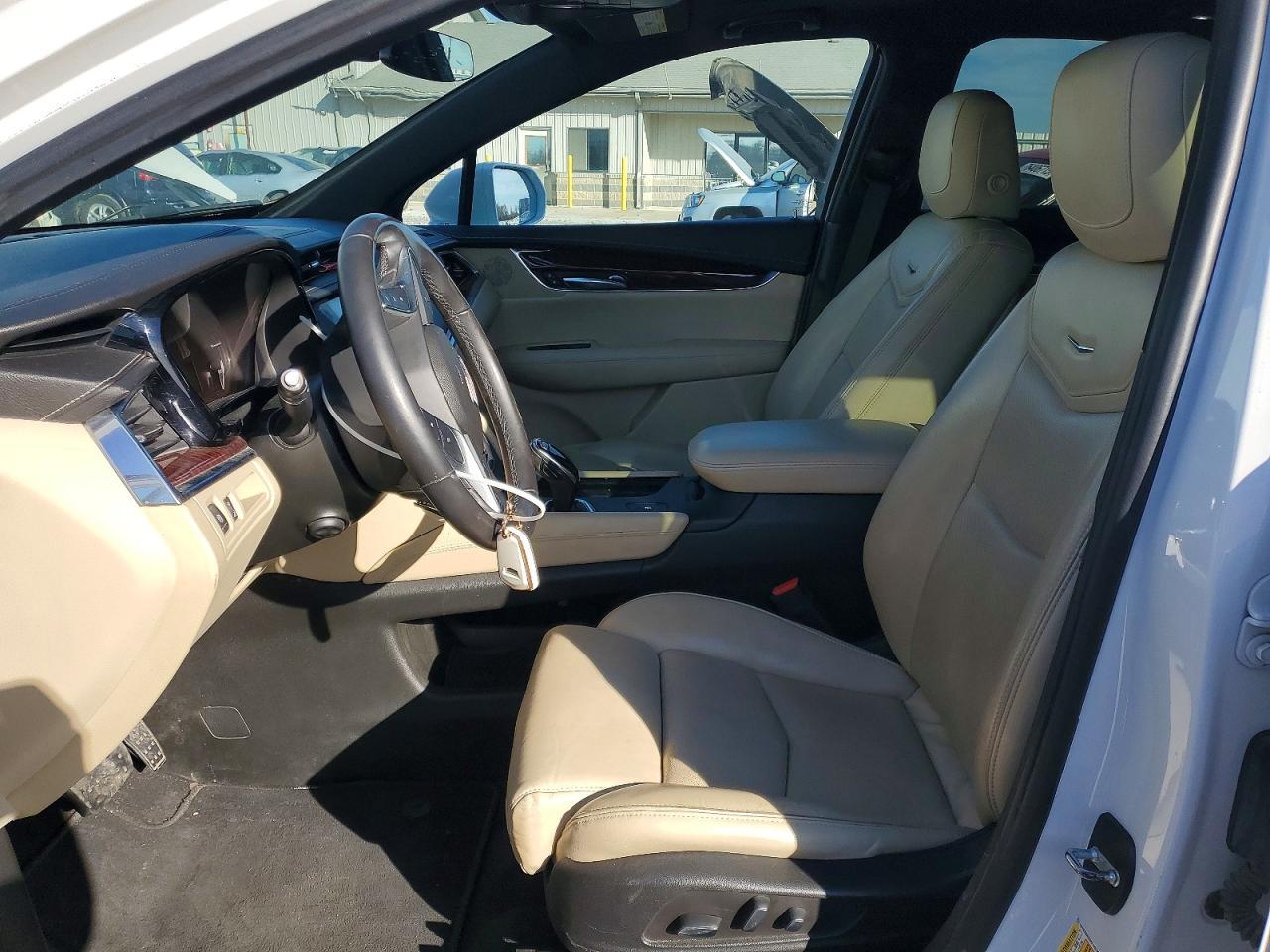 2017 Cadillac Xt5 Luxury - Image 7