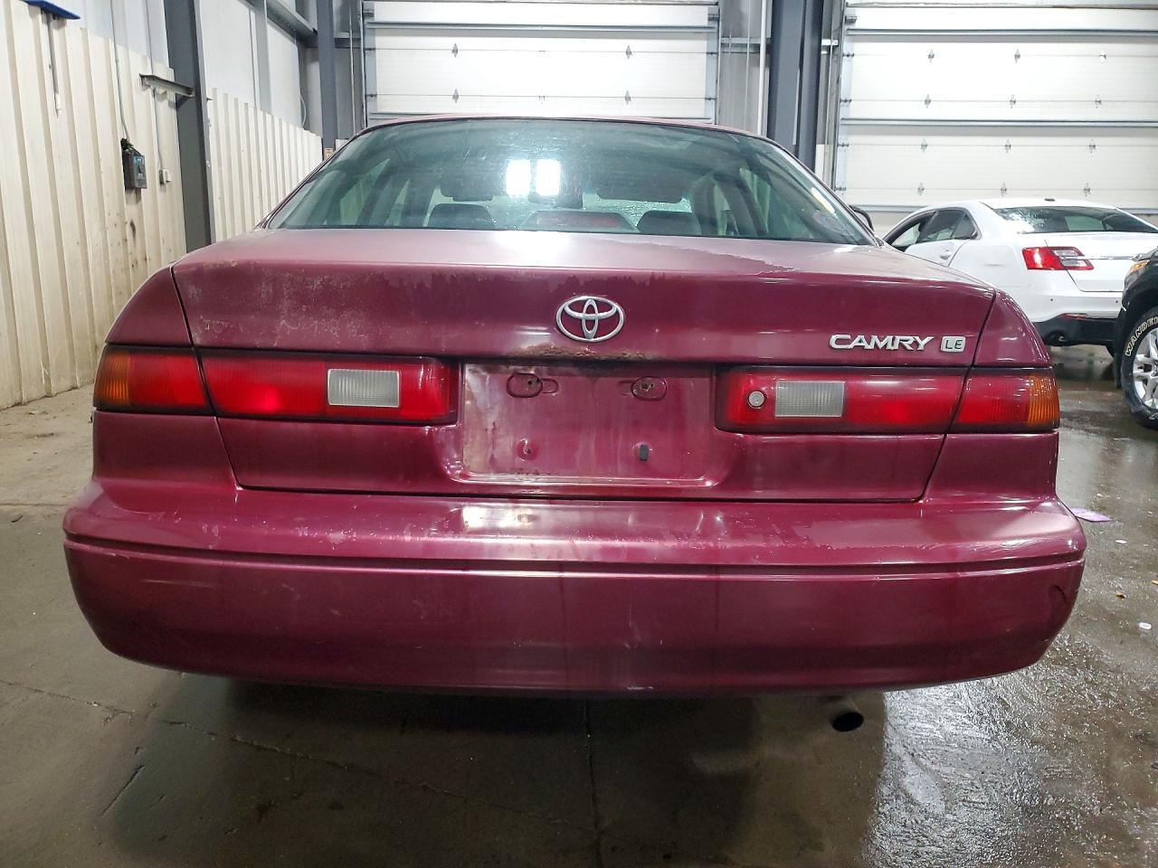 1997 Toyota Camry - Image 6