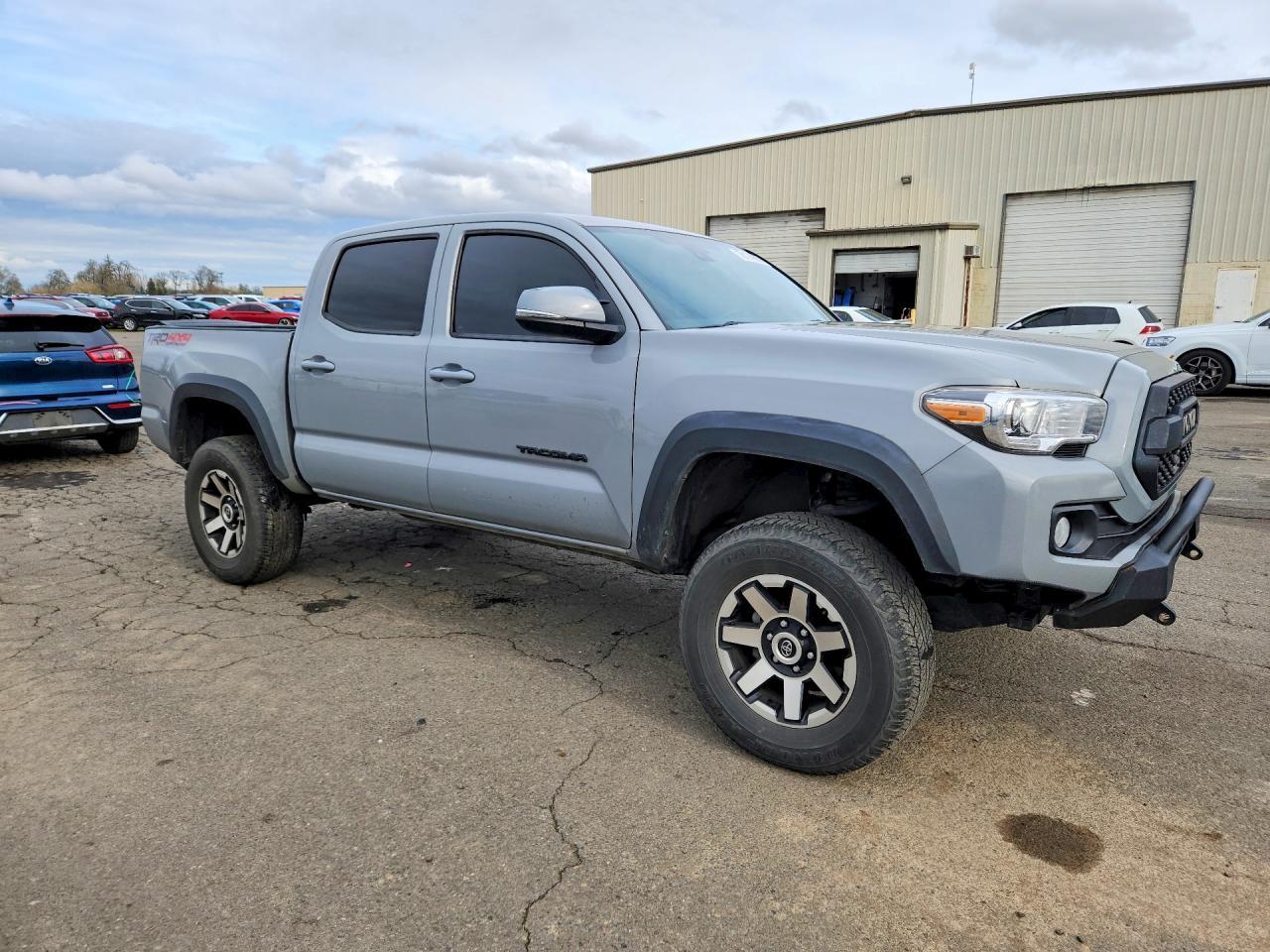 2021 Toyota Tacoma Double Cab - Фото 4