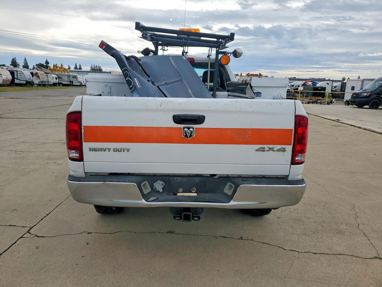 2005 Dodge Ram 2500 St - Фото 6