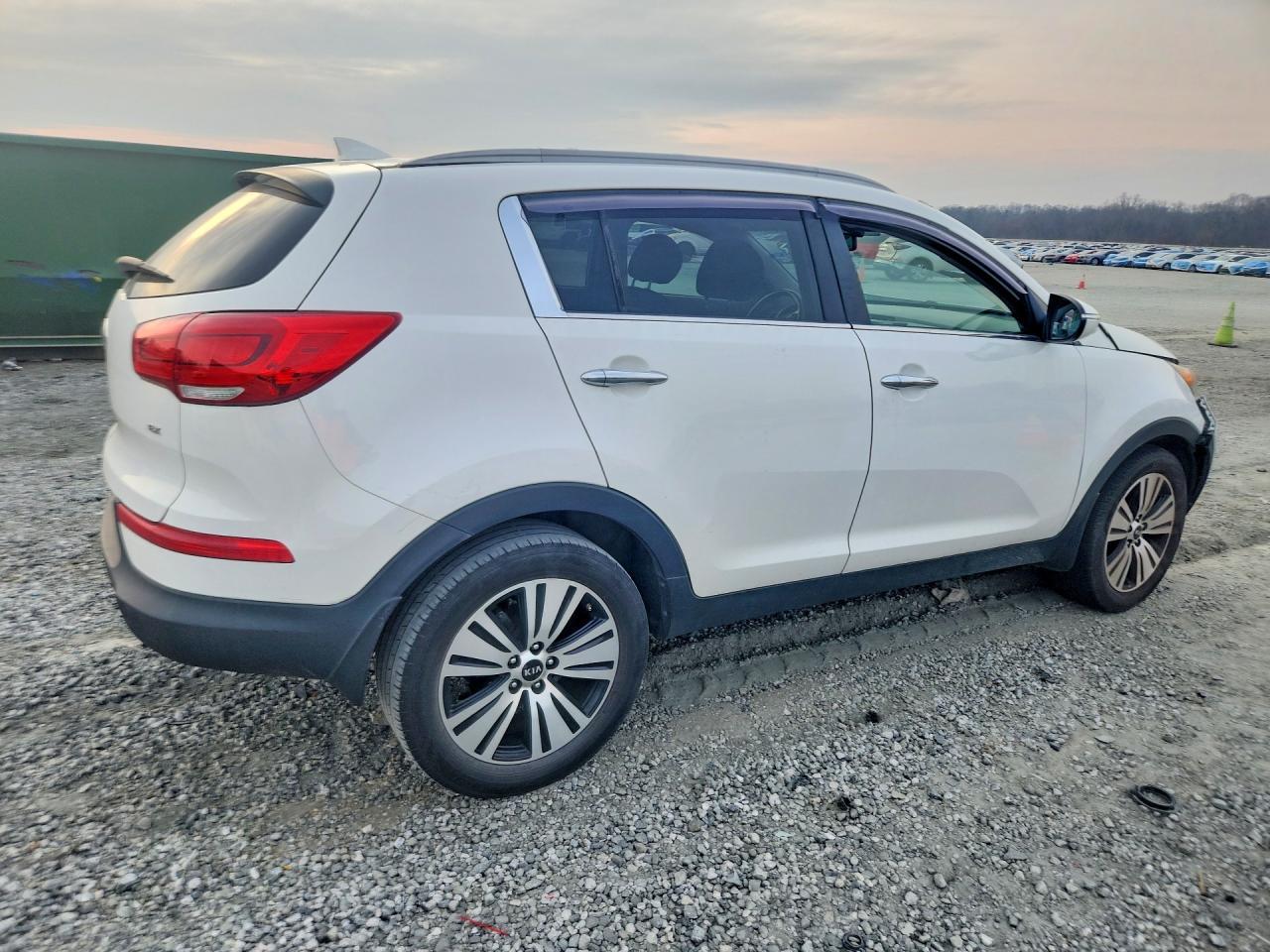 2015 Kia Sportage Ex - Image 3