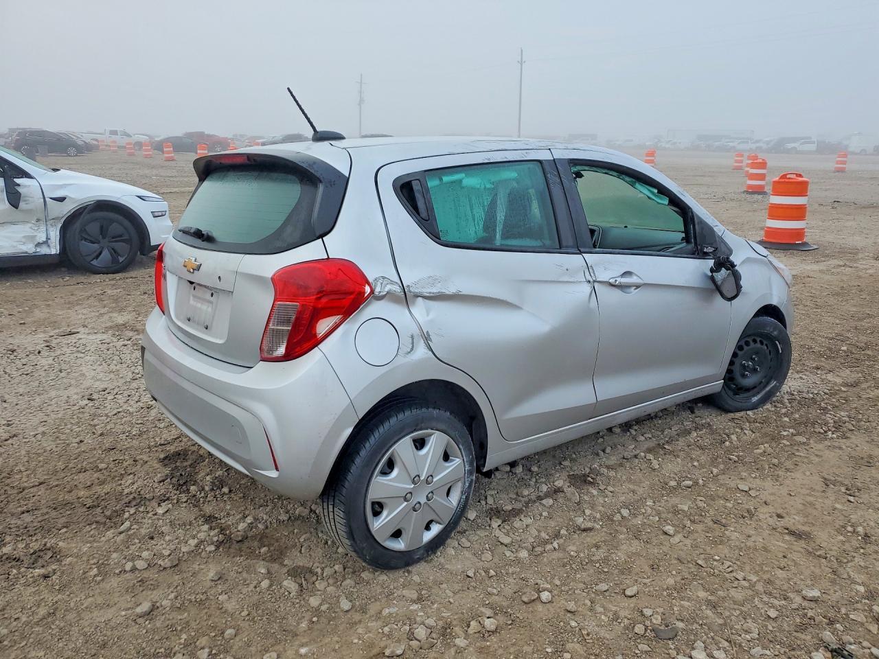 2022 Chevrolet Spark Ls - Фото 3