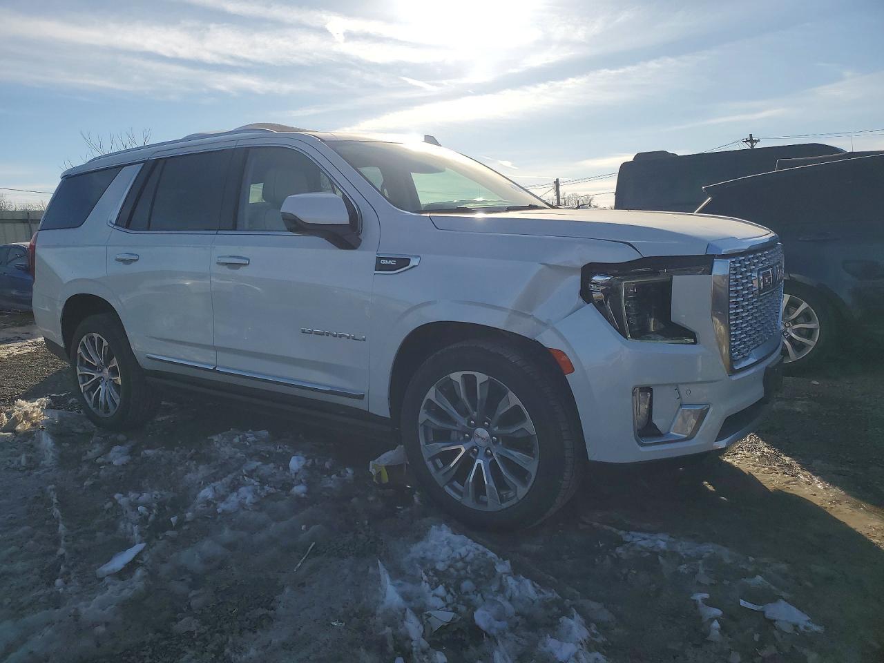 2022 GMC Yukon Denali - Фото 4