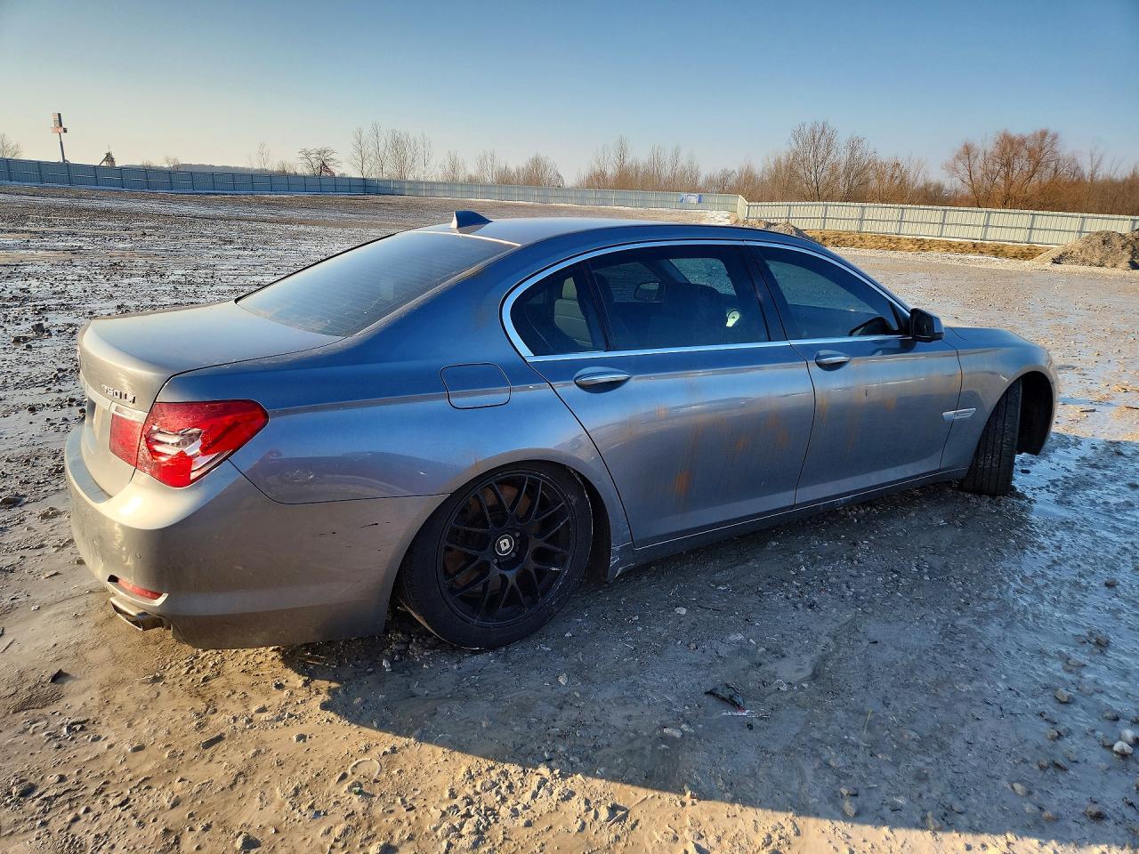 2012 BMW 750 Li - Image 3
