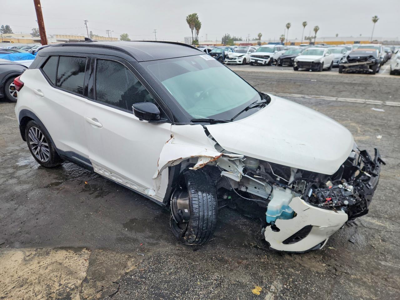 2021 Nissan Kicks Sr - Фото 4