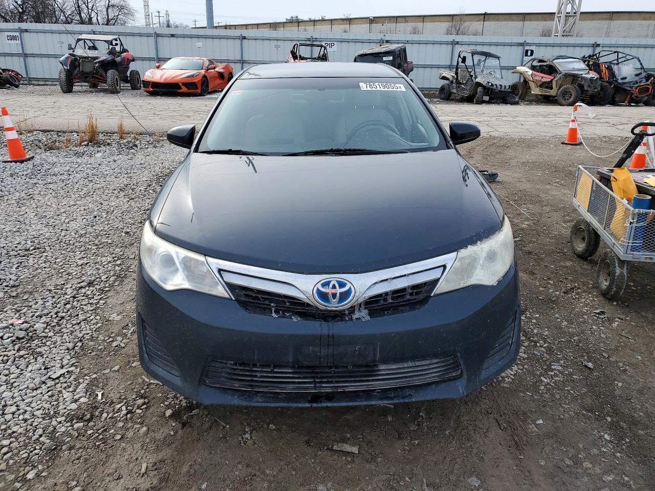2014 Toyota Camry L - Фото 5