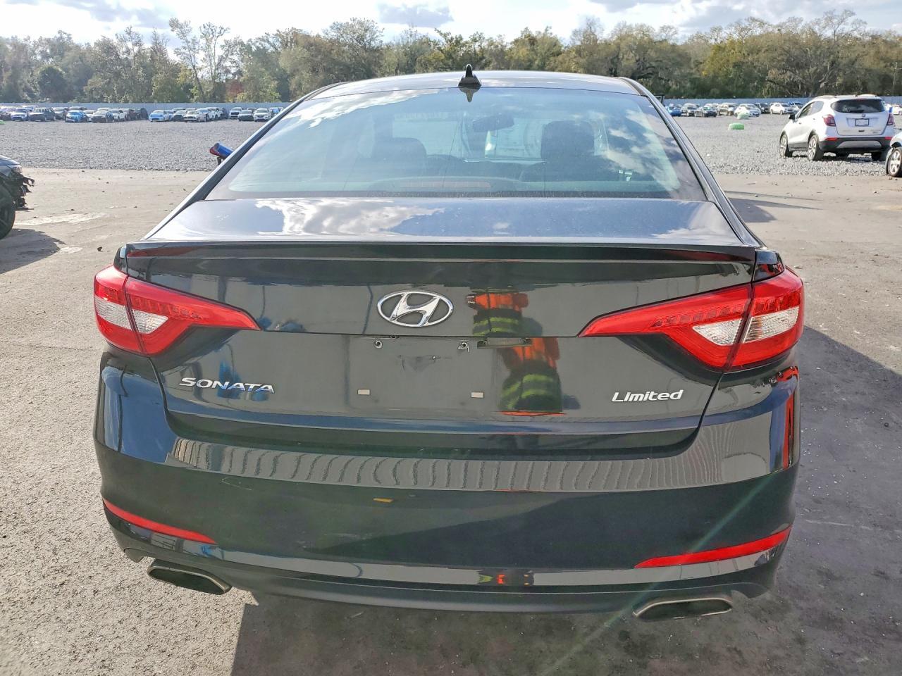 2015 Hyundai Sonata Sport - Image 6