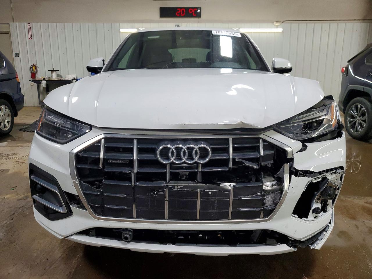 2025 Audi Q5 Premium Plus 40 - Фото 5