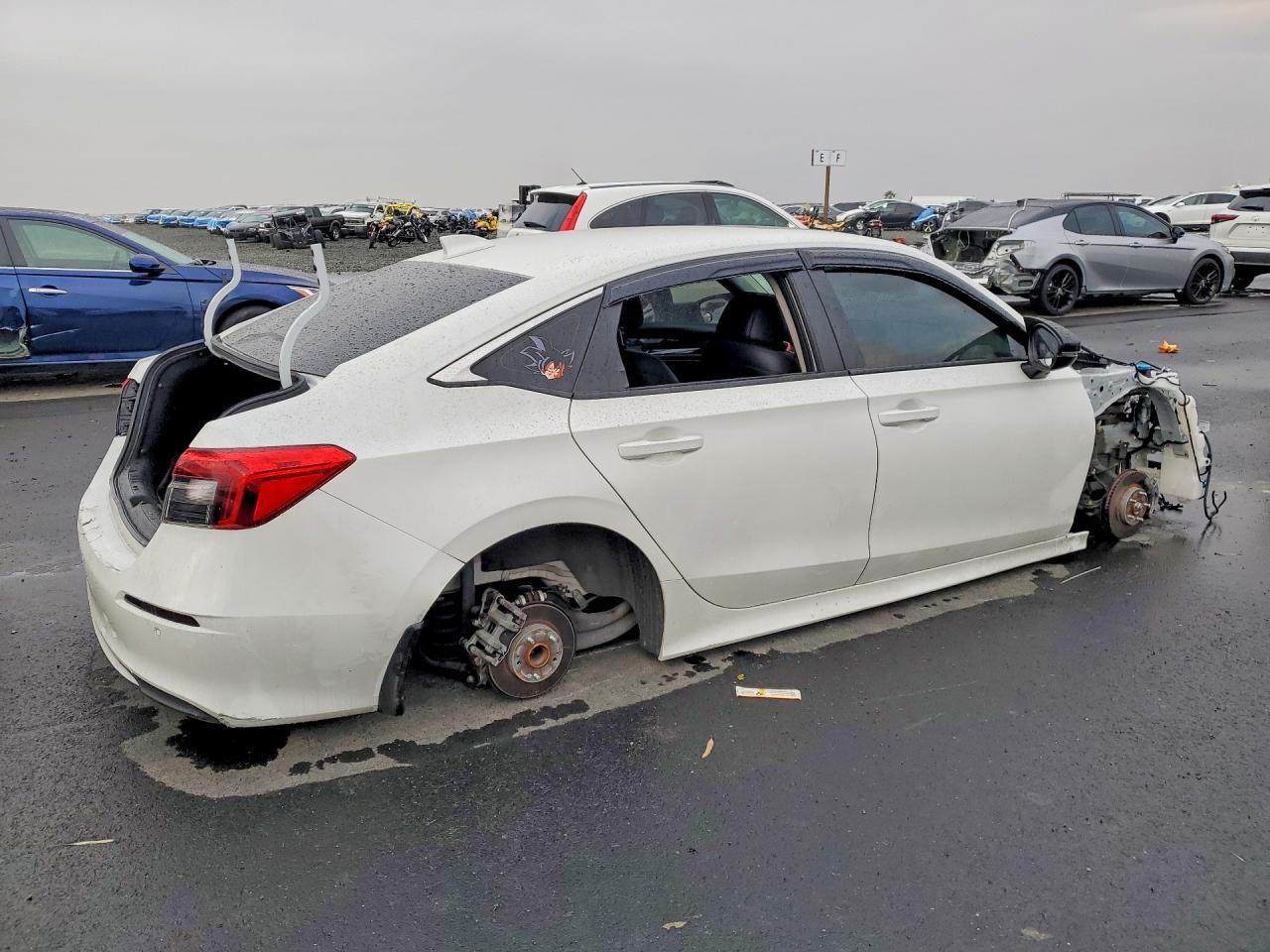 2024 Honda Civic Touring - Фото 3