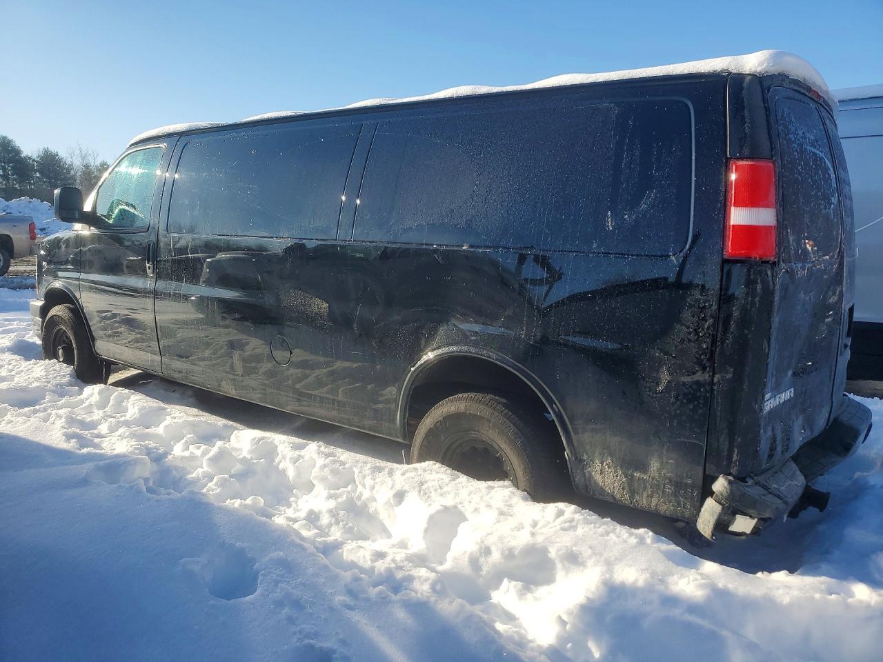 2021 GMC Savana G3500 - Фото 2