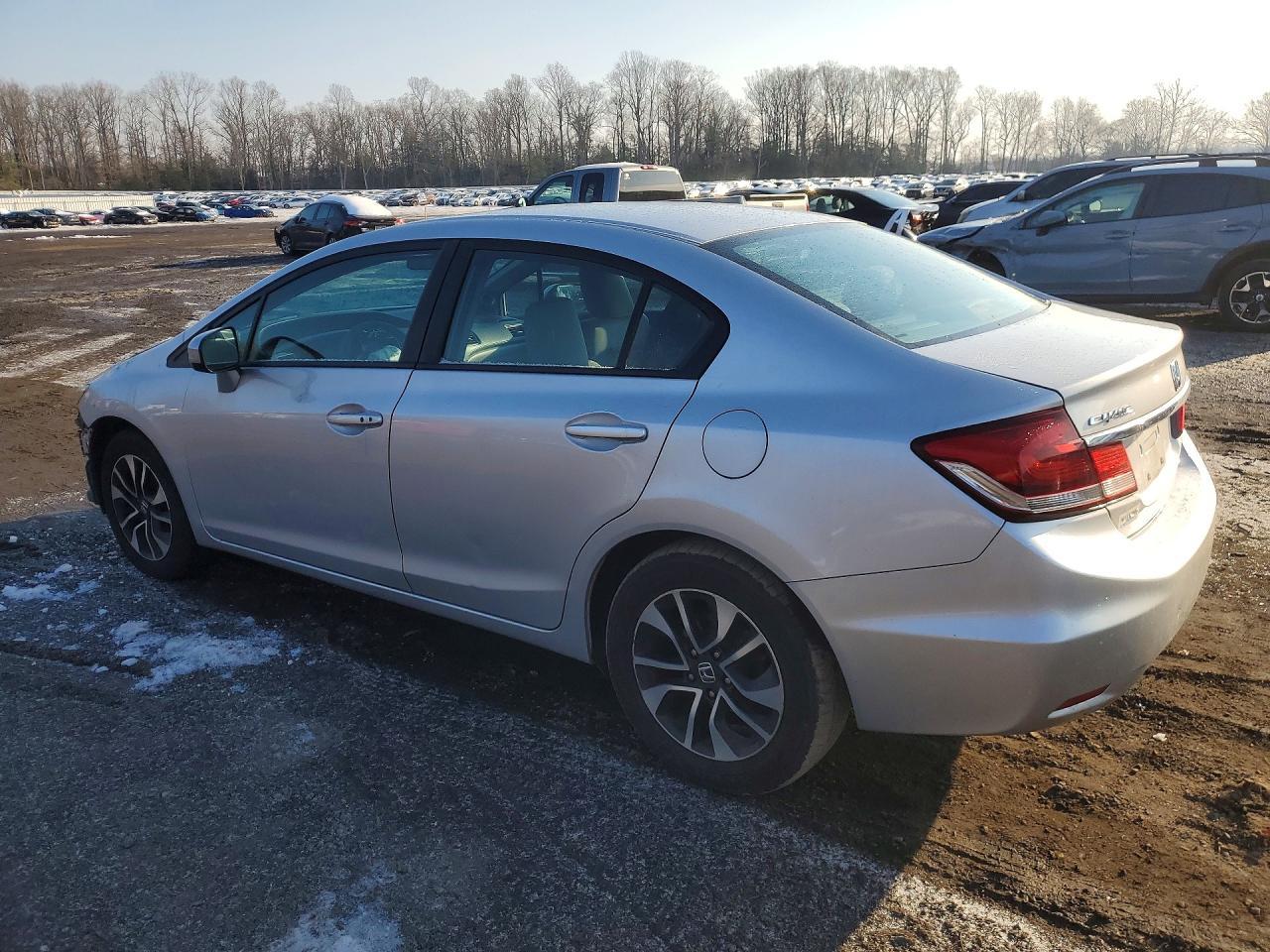 2014 Honda Civic Ex - Фото 2