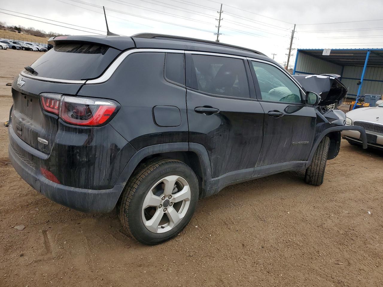 2021 Jeep Compass Latitude - Image 3