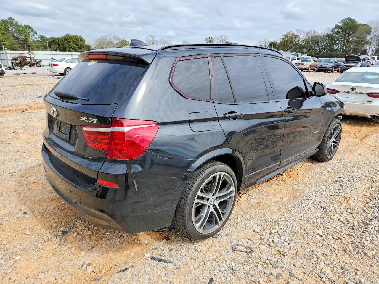 2017 BMW X3 Sdrive28I - Фото 3