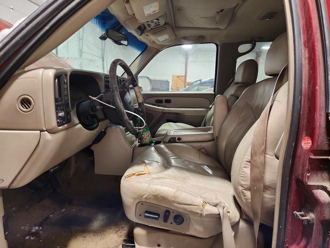2002 GMC Yukon - Image 7