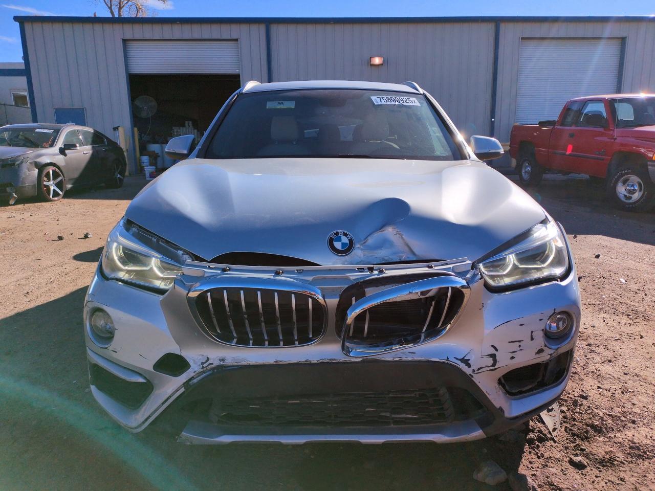 2017 BMW X1 xDrive28I - Фото 5