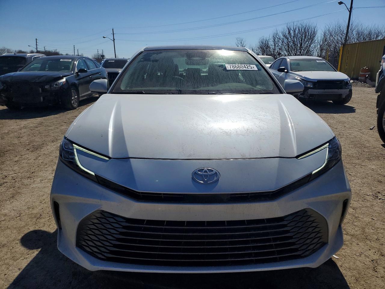 2025 Toyota Camry Xle - Фото 5