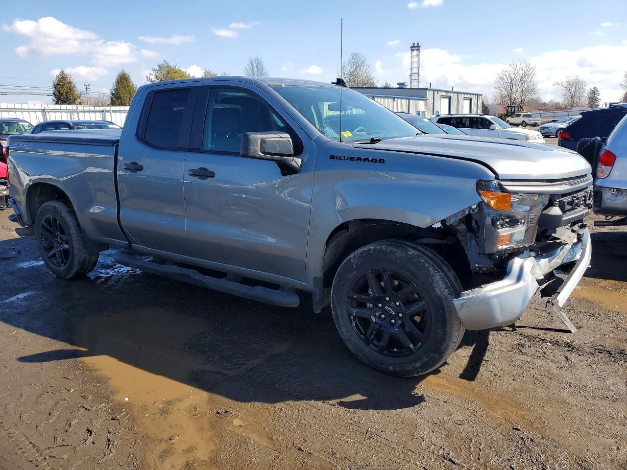 2023 Chevrolet Silverado K1500 Custom - Фото 4