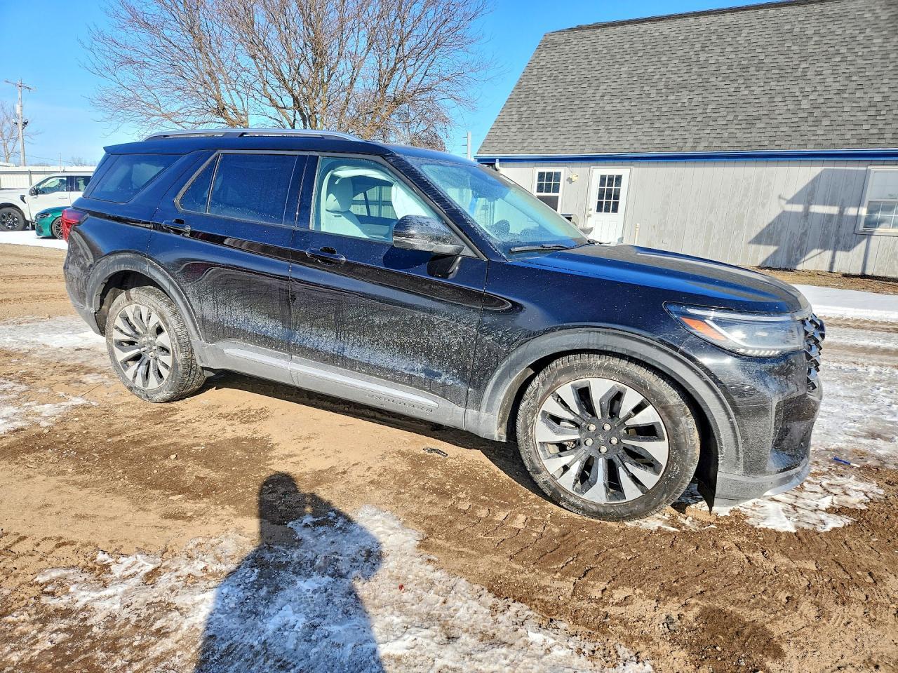 2026 Ford Explorer Platinum - Image 4