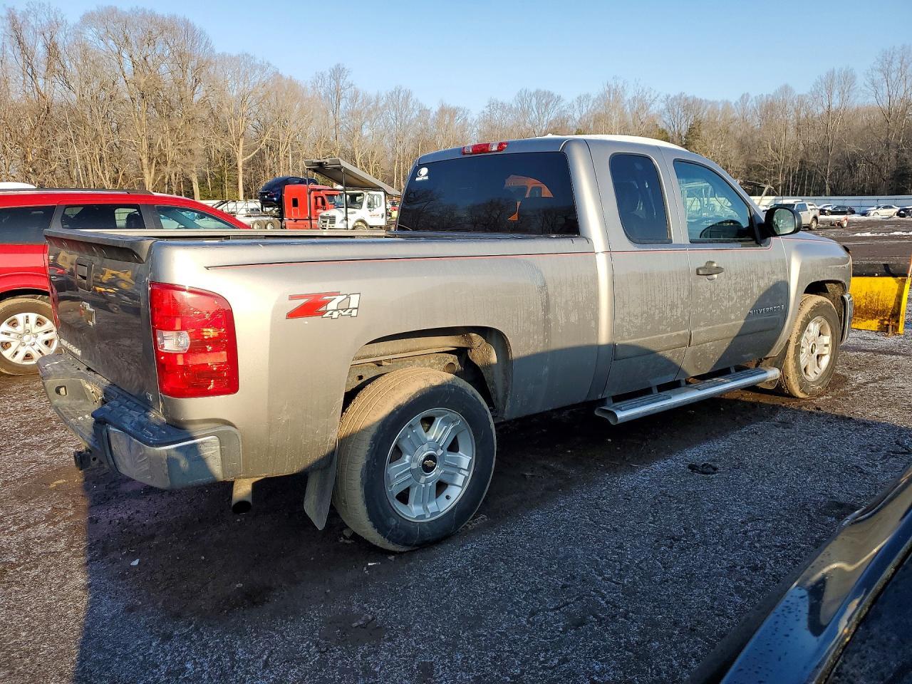 2008 Chevrolet Silverado K1500 - Фото 3