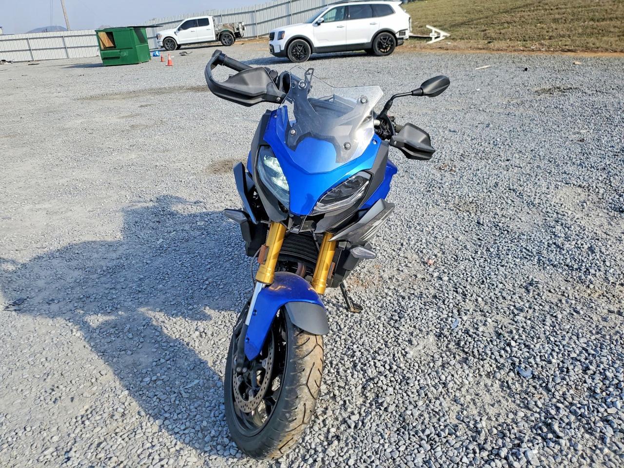 2023 BMW F 900 Xr - Фото 2