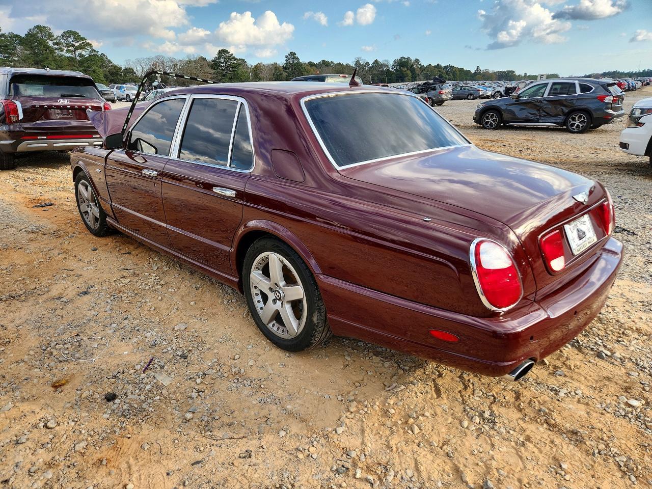 2005 Bentley Arnage T - Image 2
