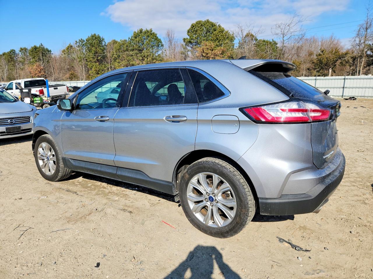 2022 Ford Edge Titanium - Фото 2