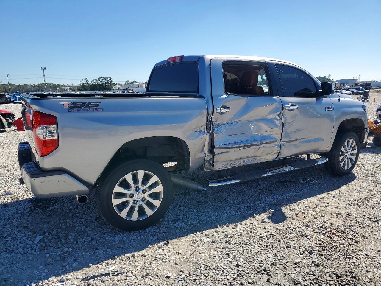 2016 Toyota Tundra 1794 Edition - Фото 3
