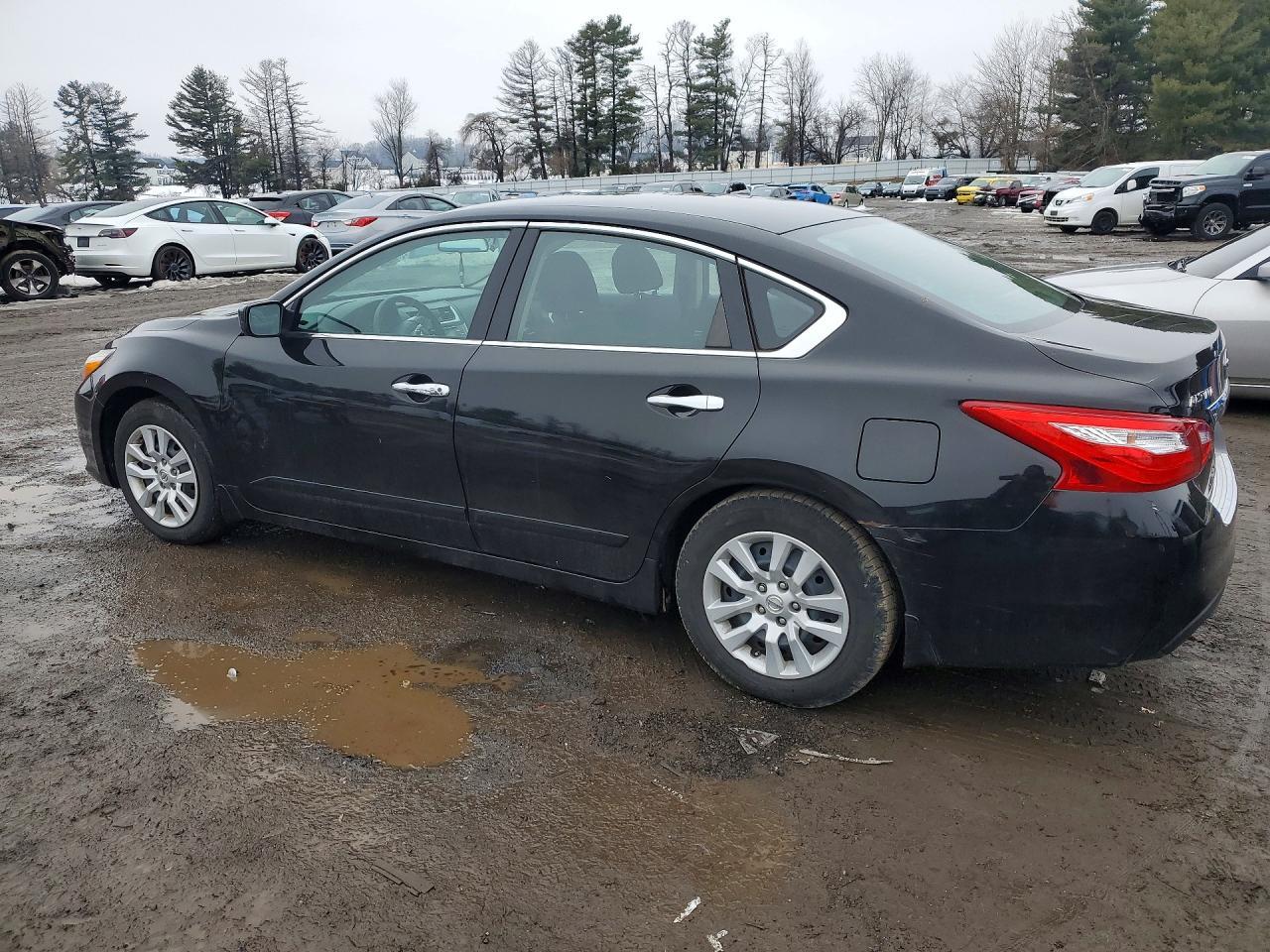 2017 Nissan Altima 2.5 - Фото 2