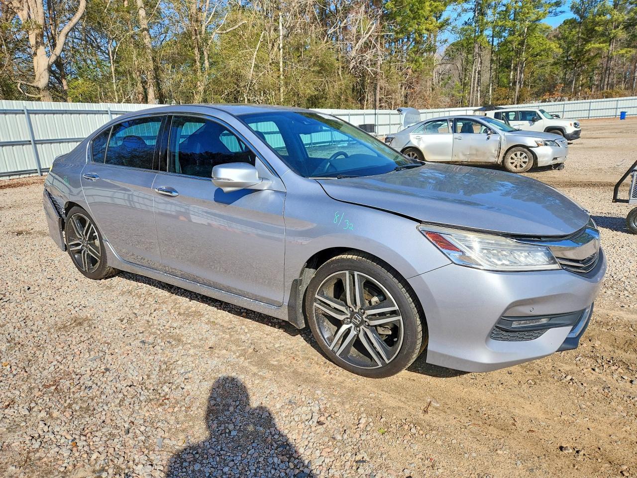 2017 Honda Accord Touring - Фото 4