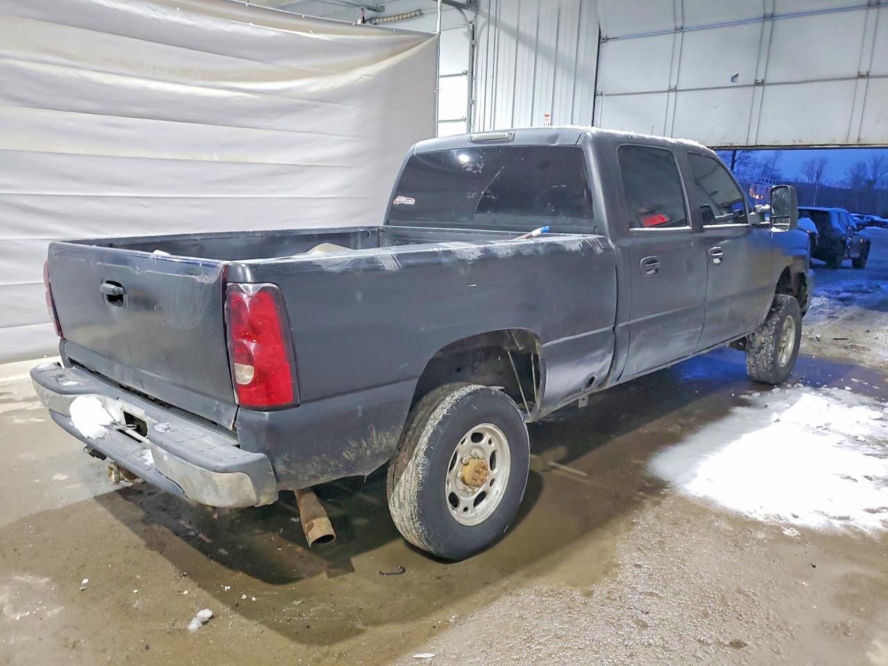 2006 Chevrolet Silverado C2500 Heavy Duty - Фото 3
